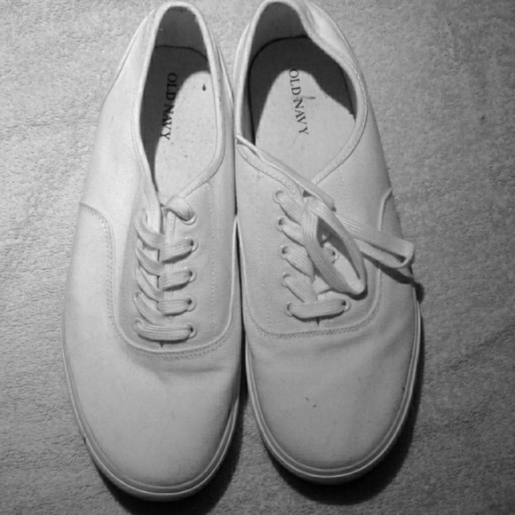 old navy white canvas shoes